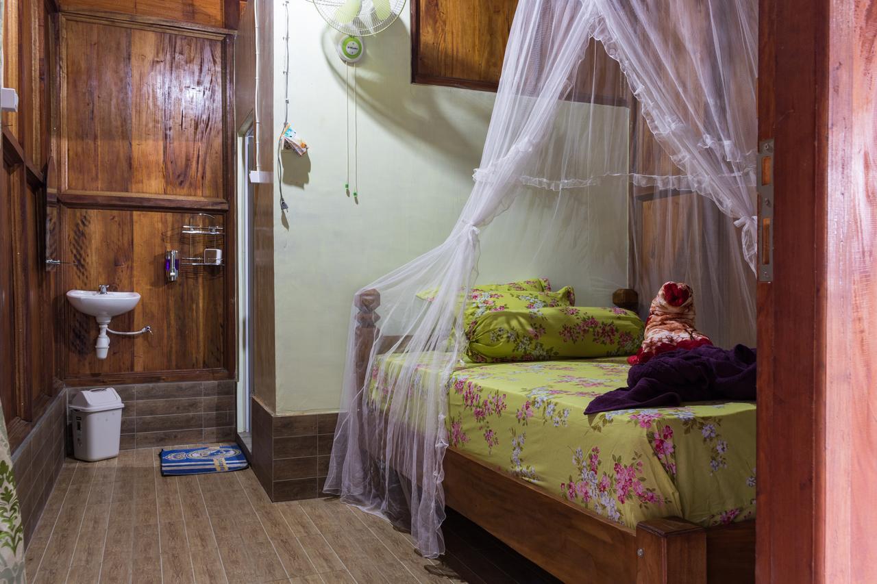 Rain Forest Guest House And Jungle Trekking Букит-Лаванг Экстерьер фото